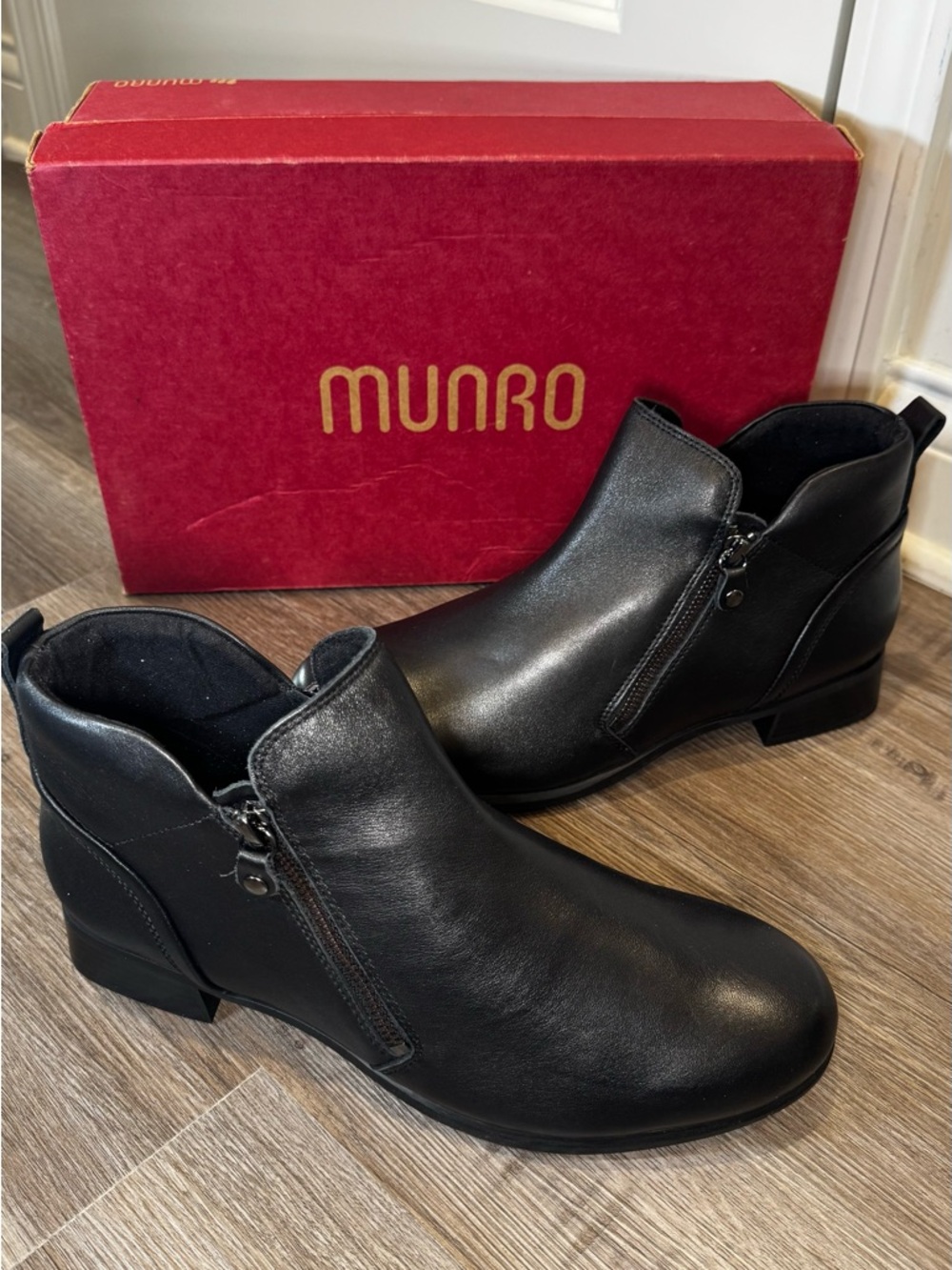 Munro Neko Black Tumbled Calf Leather Bootie Boots